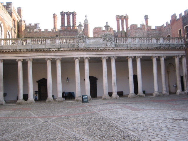 courtyard in palace