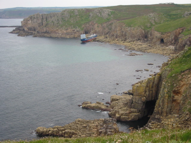 Lands End -ship that ran aground