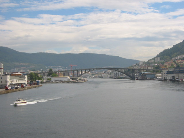 pulling into Bergen