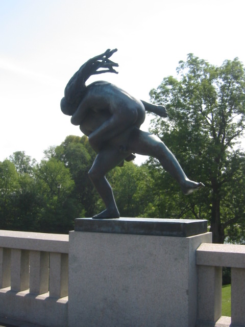 guy & girl statue
