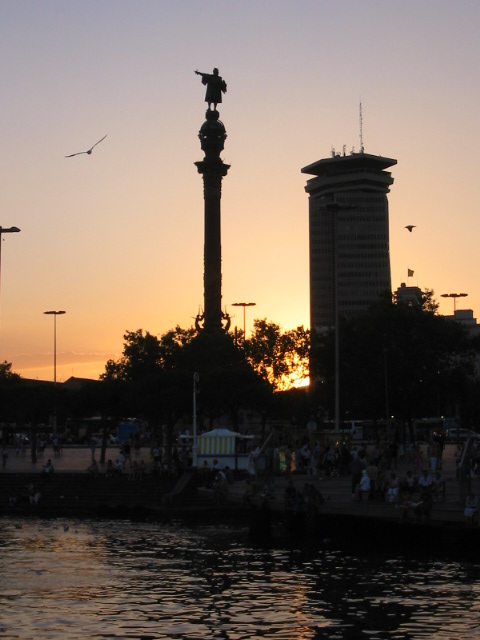 Monument a Colom